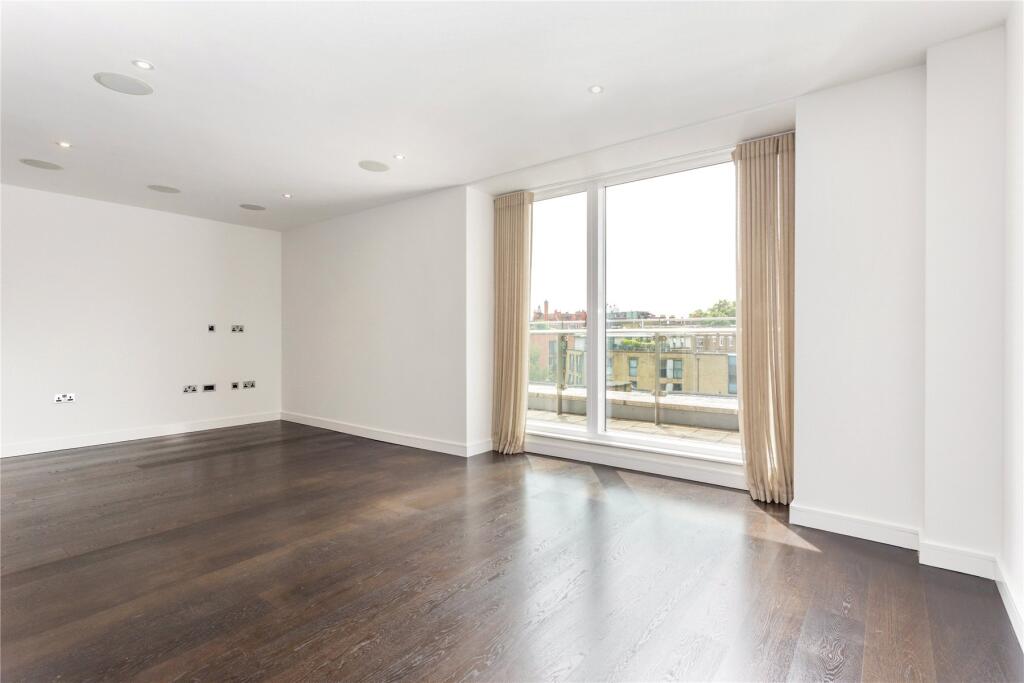 3 bed 1st Floor Flat for rent in Chelsea. From John D Wood & Co. Sales - Country House Department