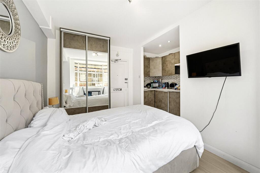 4 bed Studio for rent in London. From John D Wood & Co. Sales - Country House Department 4 bed Studio for rent in London. From John D Wood & Co. Sales - Country House Department
