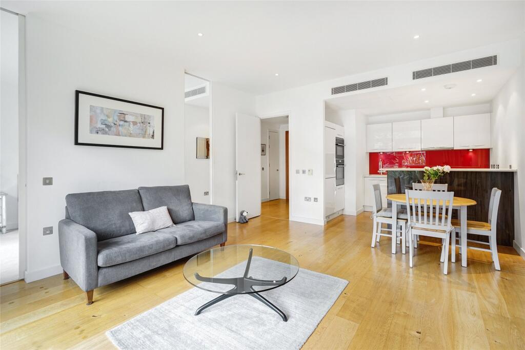 1 bed 1st Floor Flat for rent in London. From John D Wood & Co. Sales - Country House Department
