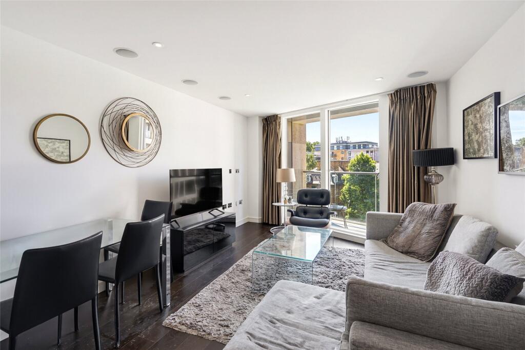 2 bed 1st Floor Flat for rent in Chelsea. From John D Wood & Co. Sales - Country House Department