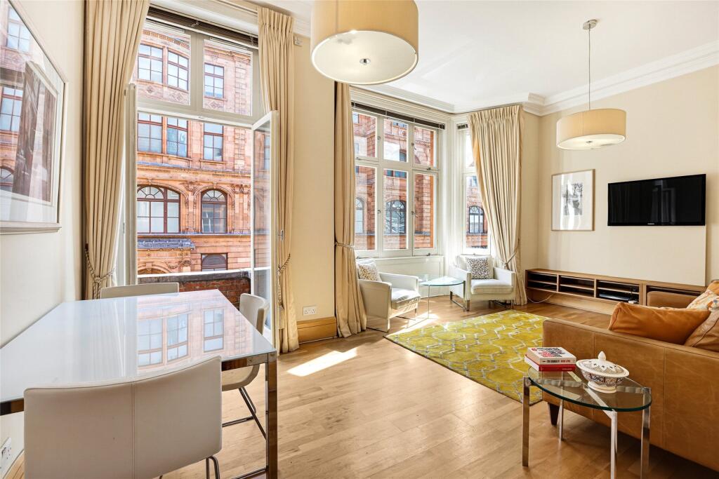 2 bed 1st Floor Flat for rent in Chelsea. From John D Wood & Co. Sales - Country House Department 2 bed 1st Floor Flat for rent in Chelsea. From John D Wood & Co. Sales - Country House Department