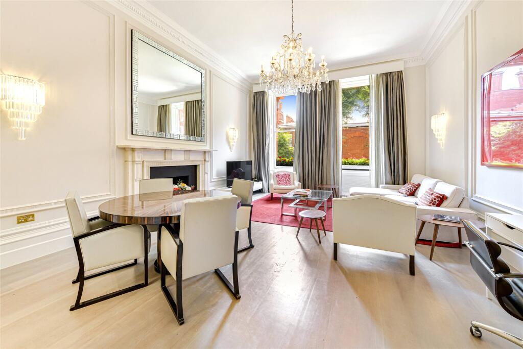 2 bed 1st Floor Flat for rent in London. From John D Wood & Co. Sales - Country House Department
