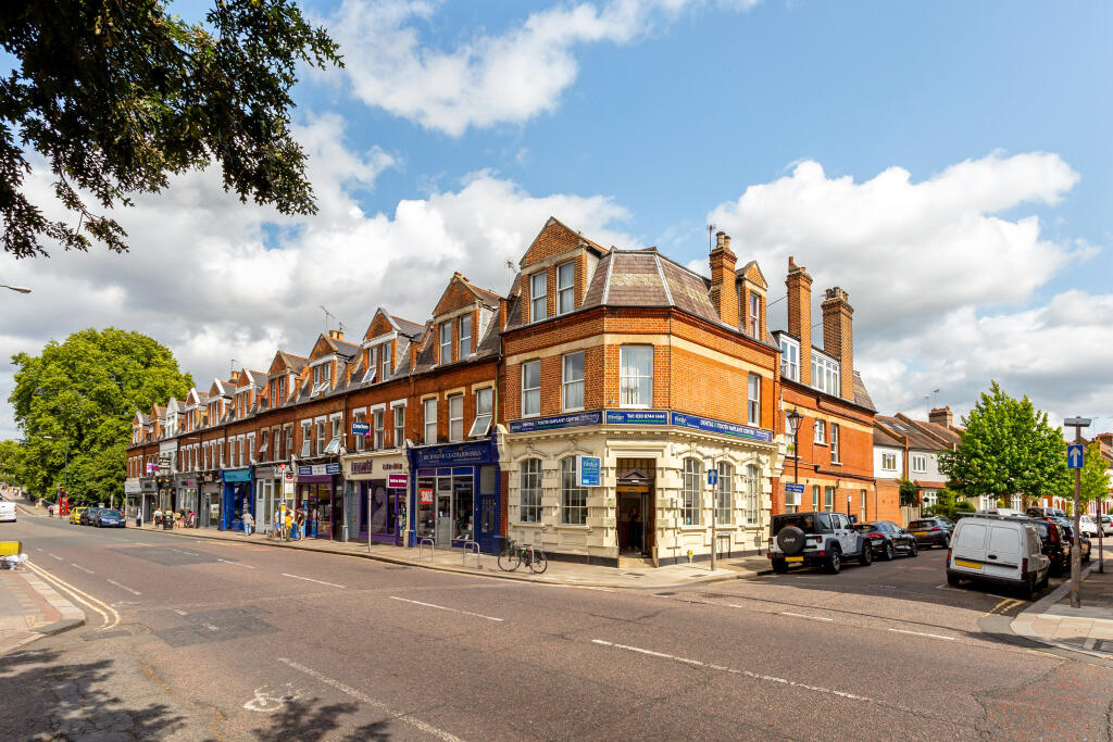 1 bed 1st Floor Flat for rent in Twickenham. From John D Wood & Co - St. Margarets 1 bed 1st Floor Flat for rent in Twickenham. From John D Wood & Co - St. Margarets