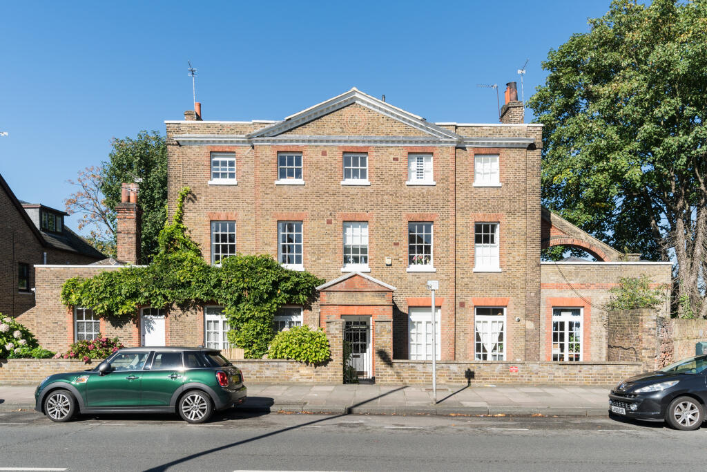 1 bed 1st Floor Flat for rent in Twickenham. From John D Wood & Co - St. Margarets 1 bed 1st Floor Flat for rent in Twickenham. From John D Wood & Co - St. Margarets