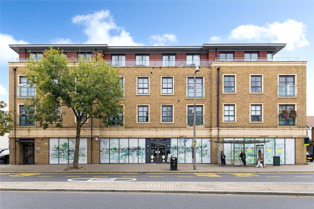 2 bed 1st Floor Flat for rent in Twickenham. From John D Wood & Co - St. Margarets