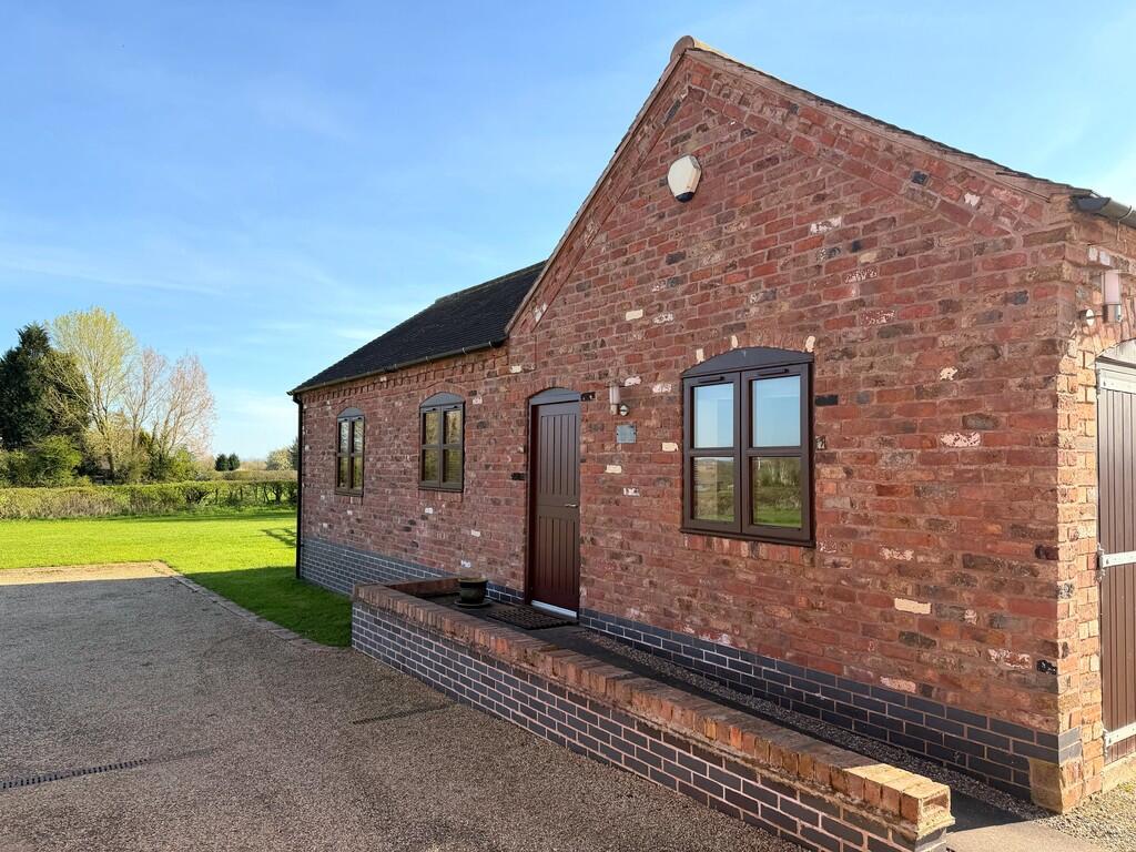 2 bed Barn Conversion for rent in Yoxall. From John German - Barton Under Needwood