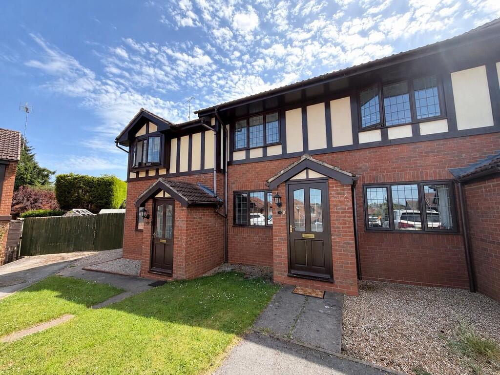 2 bed Town House for rent in Uttoxeter. From John German - Uttoxeter