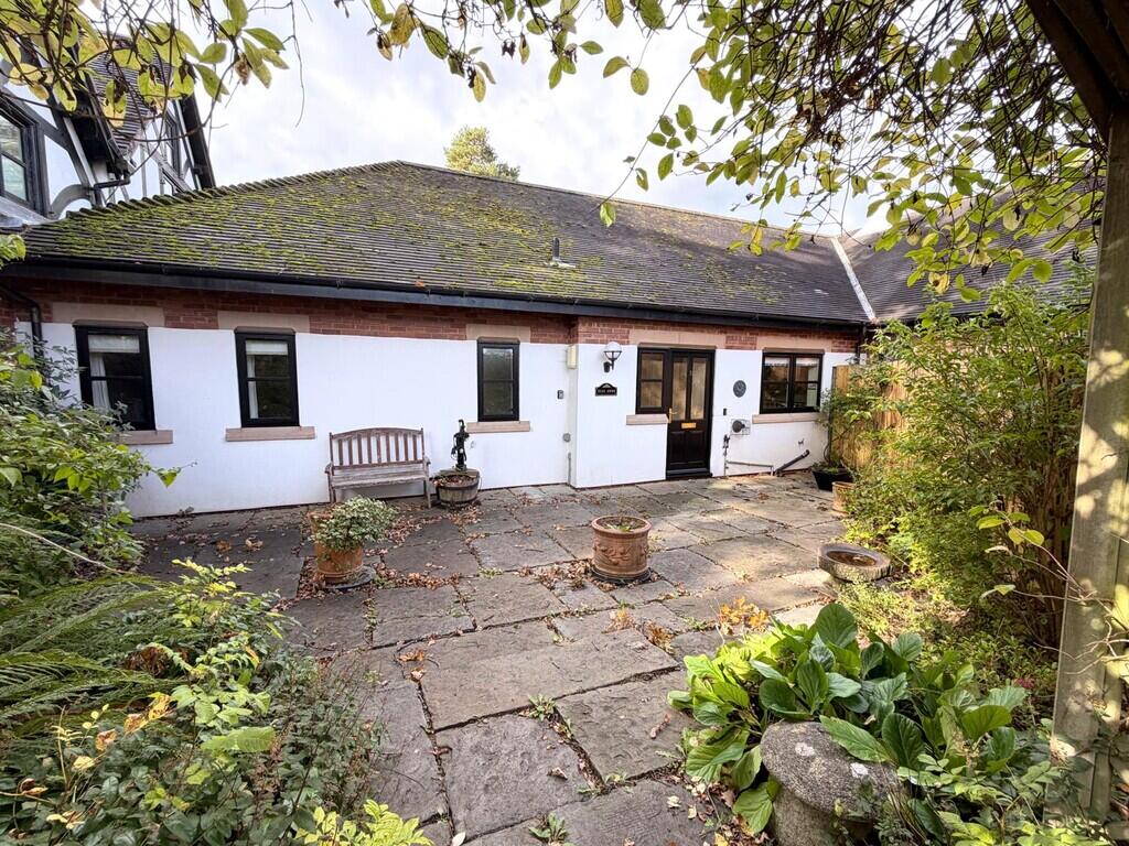 2 bed Terraced bungalow for rent in Doveridge. From John German - Uttoxeter