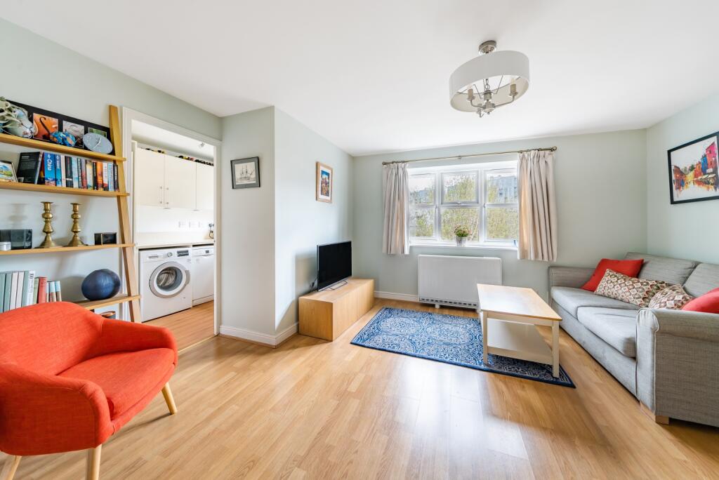 2 bed 1st Floor Flat for rent in Deptford. From John Payne - Greenwich