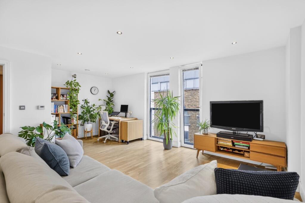 1 bed 1st Floor Flat for rent in Greenwich. From John Payne - Greenwich