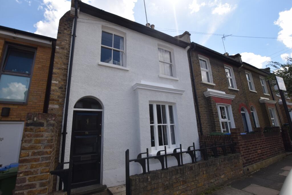 3 bed Mid Terraced House for rent in Greenwich. From John Payne - East Greenwich