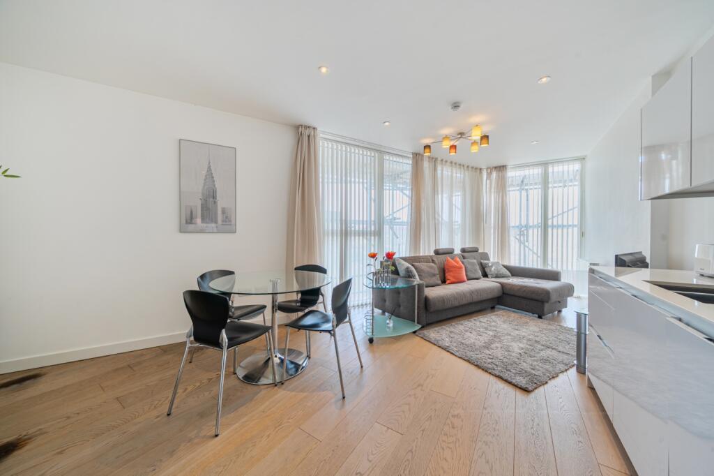 1 bed 1st Floor Flat for rent in Greenwich. From John Payne - East Greenwich