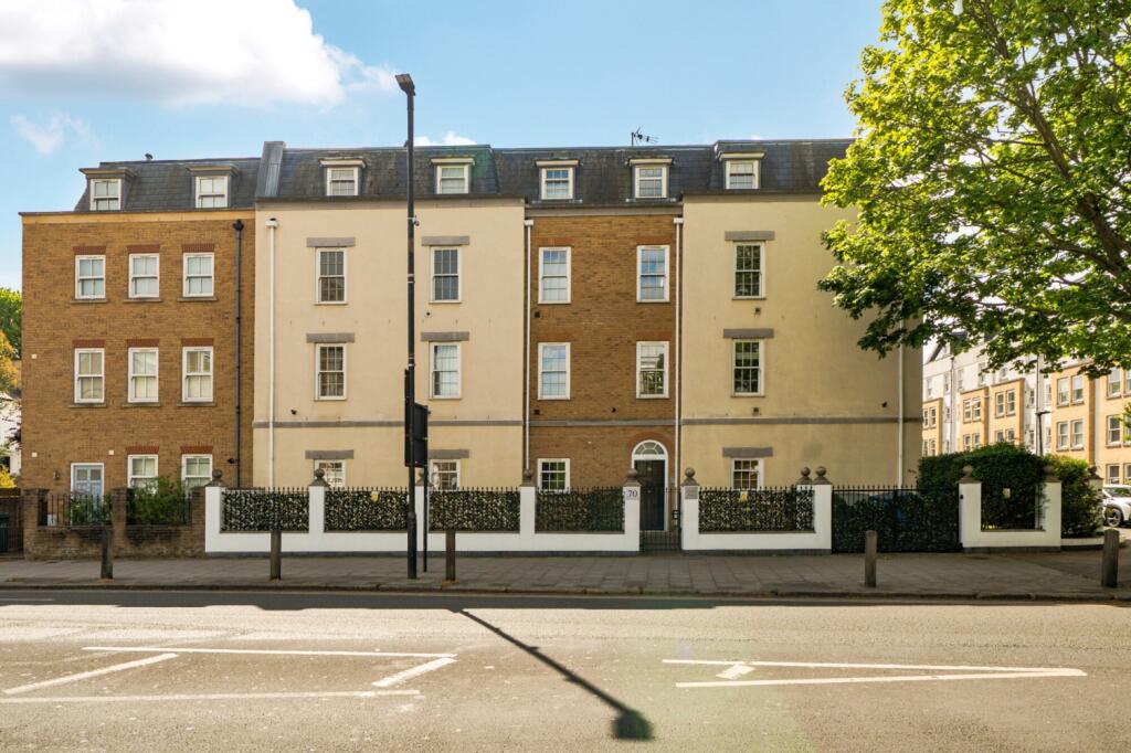 2 bed 1st Floor Flat for rent in Greenwich. From John Payne - East Greenwich