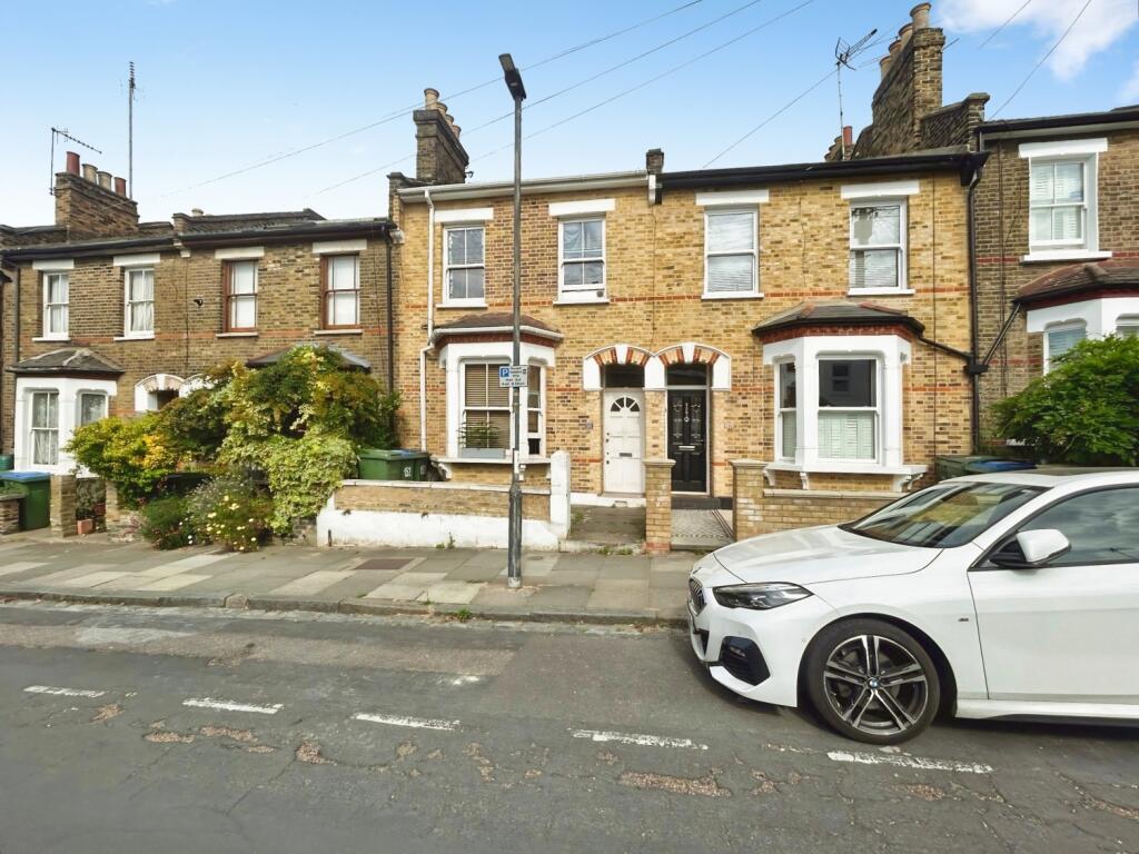 4 bed Mid Terraced House for rent in Greenwich. From John Payne - East Greenwich 4 bed Mid Terraced House for rent in Greenwich. From John Payne - East Greenwich