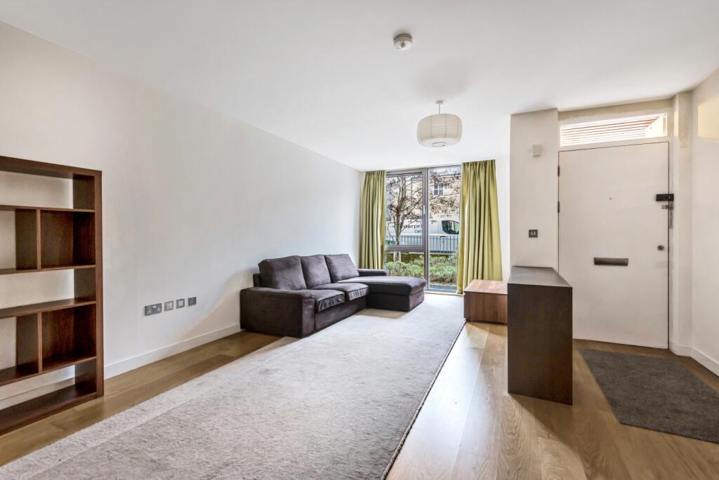 2 bed 1st Floor Flat for rent in Greenwich. From John Payne - East Greenwich