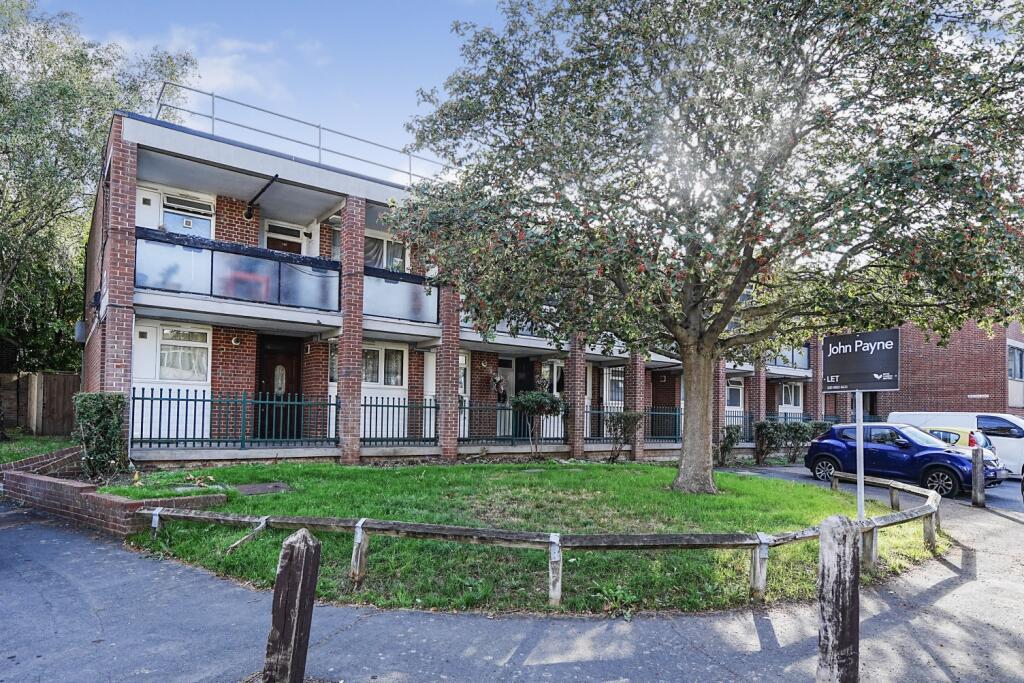 1 bed 1st Floor Flat for rent in Eltham. From John Payne - Lee