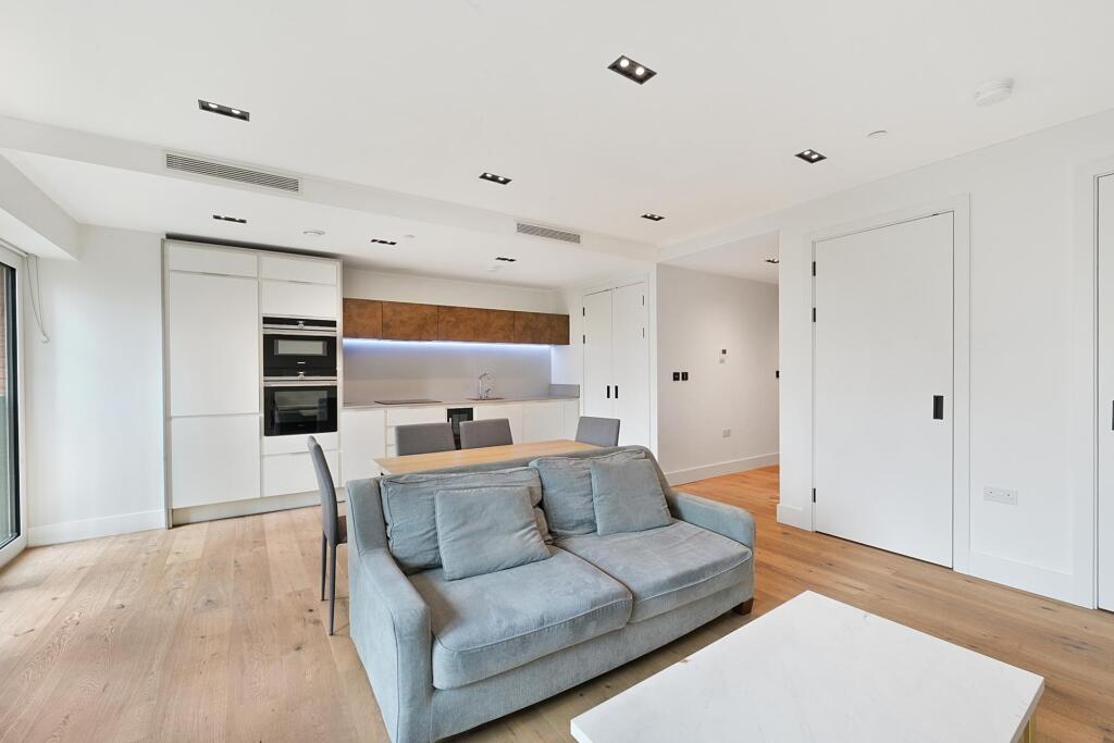 1 bed Apartment for rent in London. From JOHNS&CO - Nine Elms
