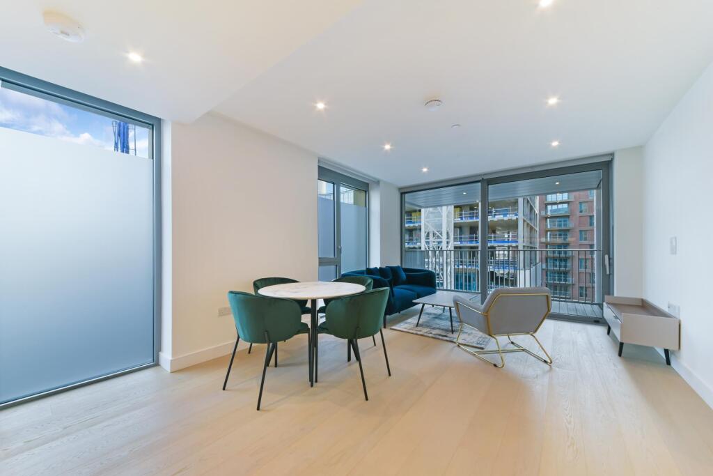 2 bed Apartment for rent in . From JOHNS&CO - Nine Elms