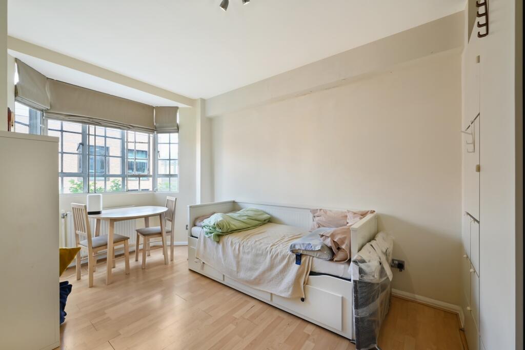 4 bed Apartment for rent in Chelsea. From JOHNS&CO - Nine Elms