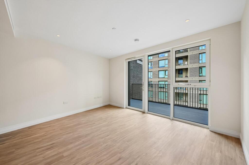2 bed 1st Floor Flat for rent in . From JOHNS&CO - Nine Elms