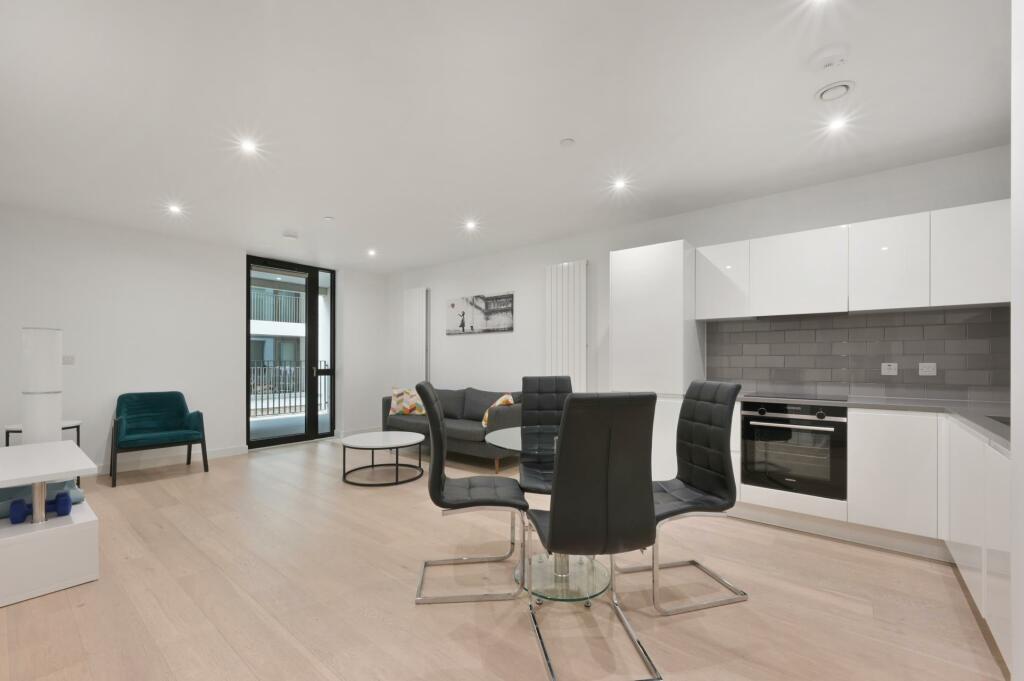 1 bed Apartment for rent in London. From JOHNS&CO - Royal Wharf