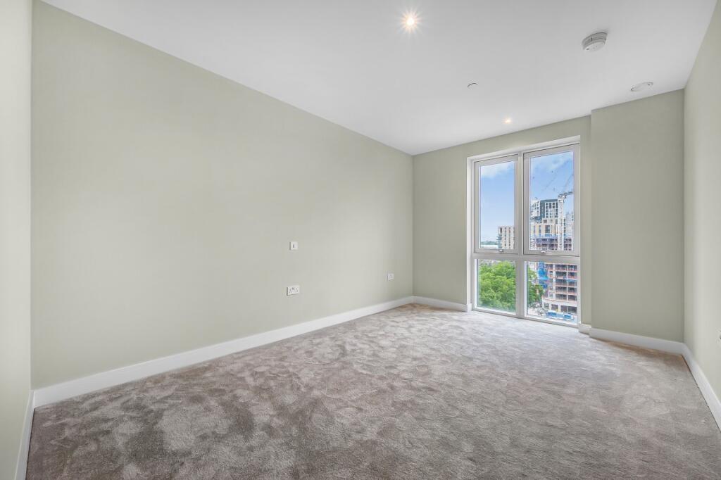 3 bed Apartment for rent in London. From JOHNS&CO - Royal Wharf