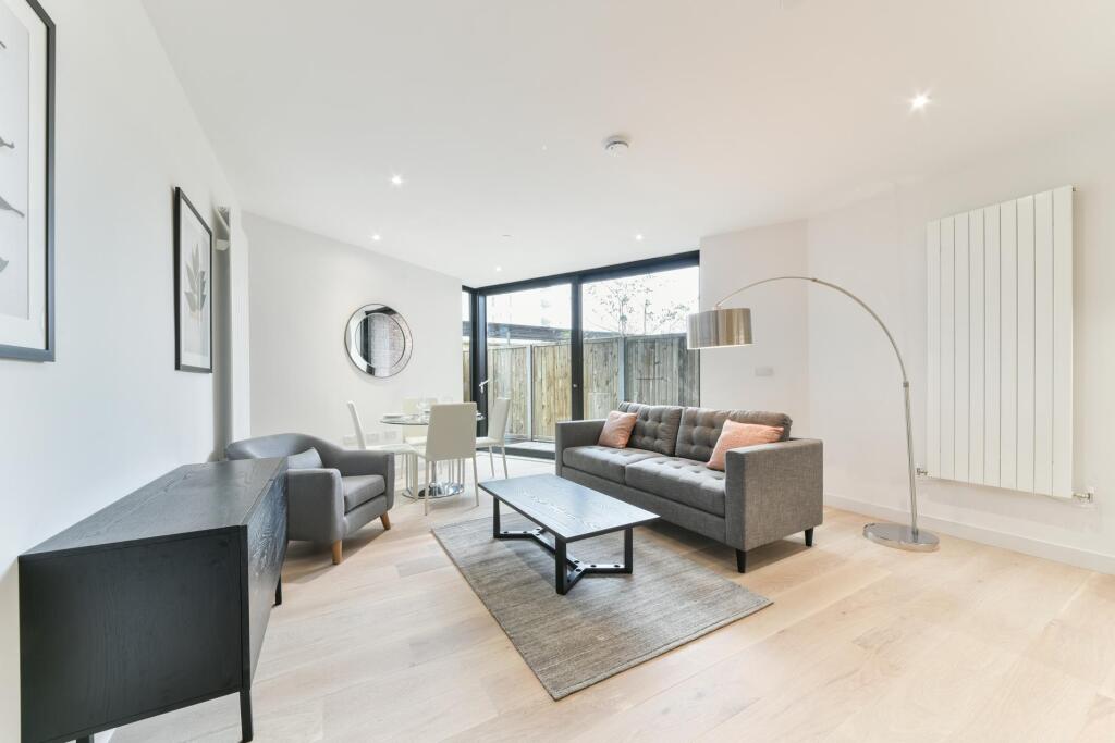 1 bed Apartment for rent in London. From JOHNS&CO - Royal Wharf