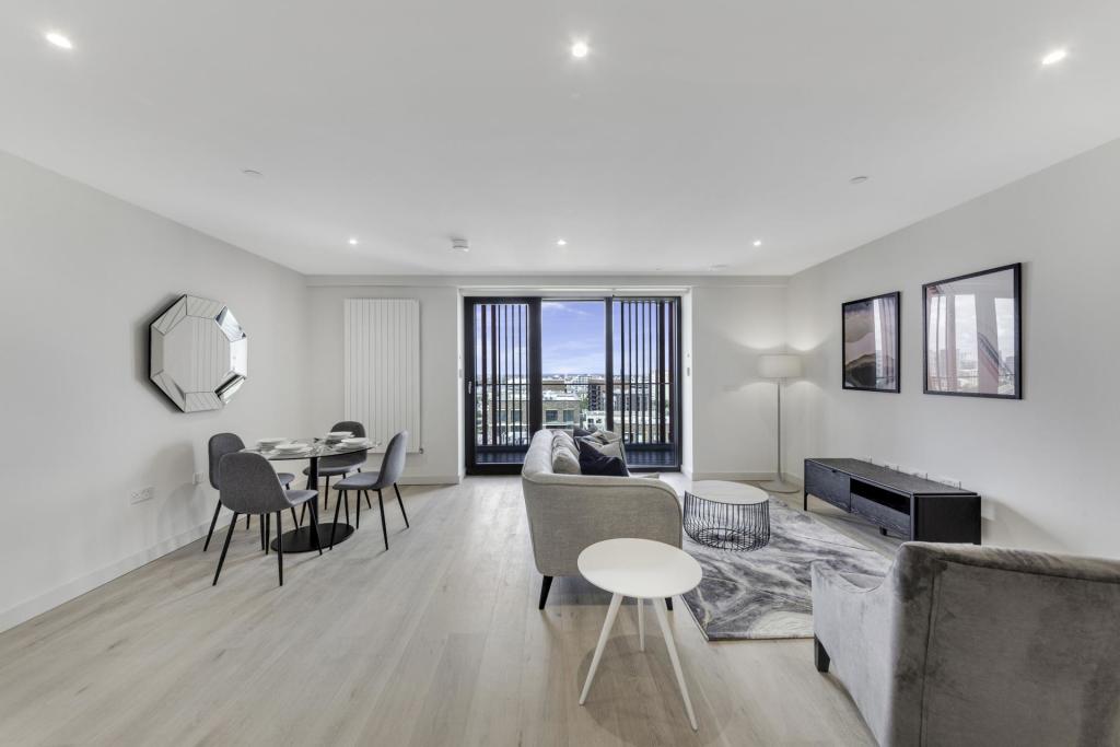 1 bed Apartment for rent in Woolwich. From JOHNS&CO - Royal Wharf