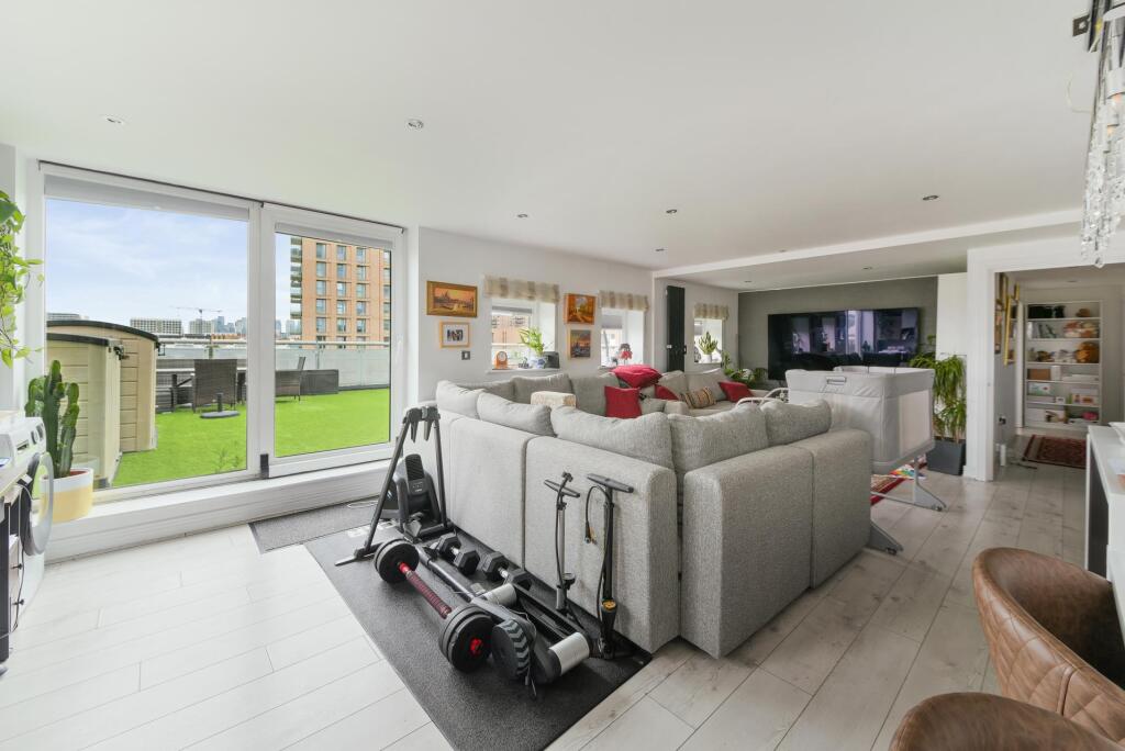 2 bed Apartment for rent in London. From JOHNS&CO - Royal Wharf