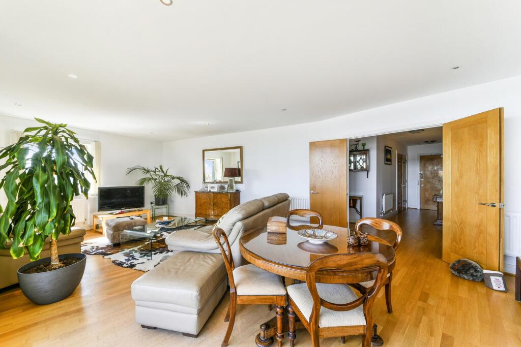 3 bed Apartment for rent in London. From JOHNS&CO - Royal Wharf
