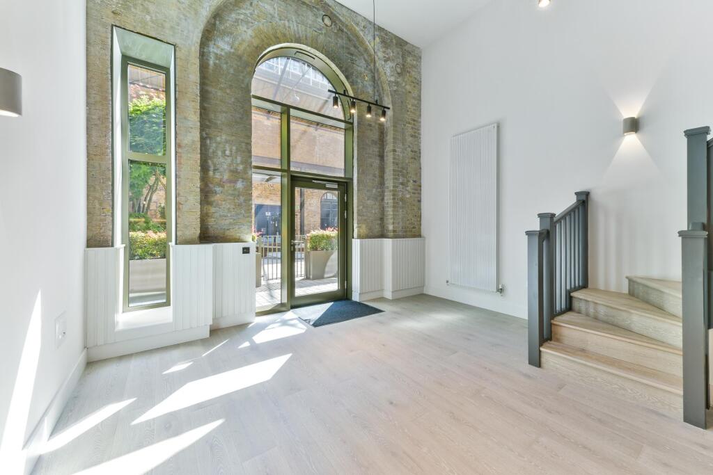 3 bed Apartment for rent in Woolwich. From JOHNS&CO - Royal Wharf