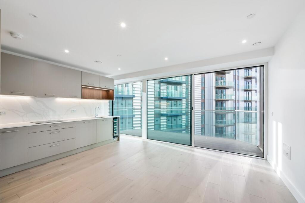 2 bed Apartment for rent in London. From JOHNS&CO - Royal Wharf
