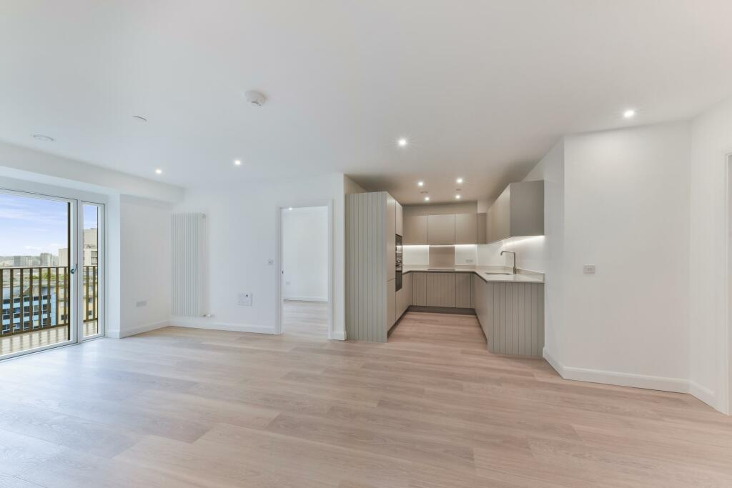 3 bed Apartment for rent in Poplar. From JOHNS&CO - Royal Wharf 3 bed Apartment for rent in Poplar. From JOHNS&CO - Royal Wharf