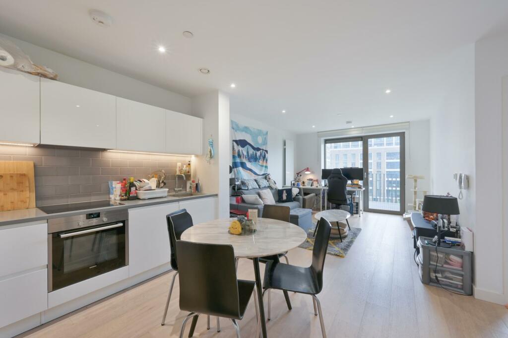 1 bed Apartment for rent in West Ham. From JOHNS&CO - Royal Wharf 1 bed Apartment for rent in West Ham. From JOHNS&CO - Royal Wharf