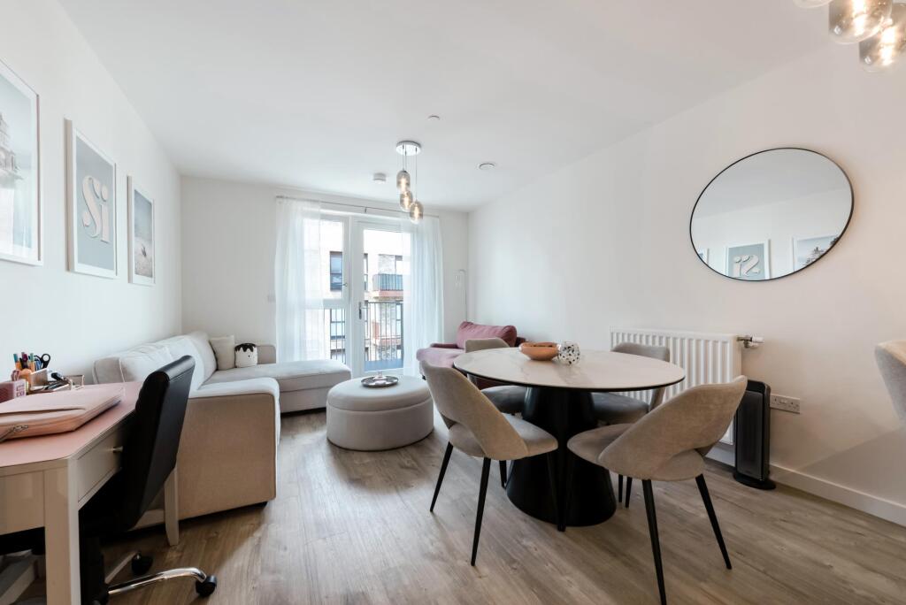 1 bed Apartment for rent in London. From JOHNS&CO - Royal Wharf