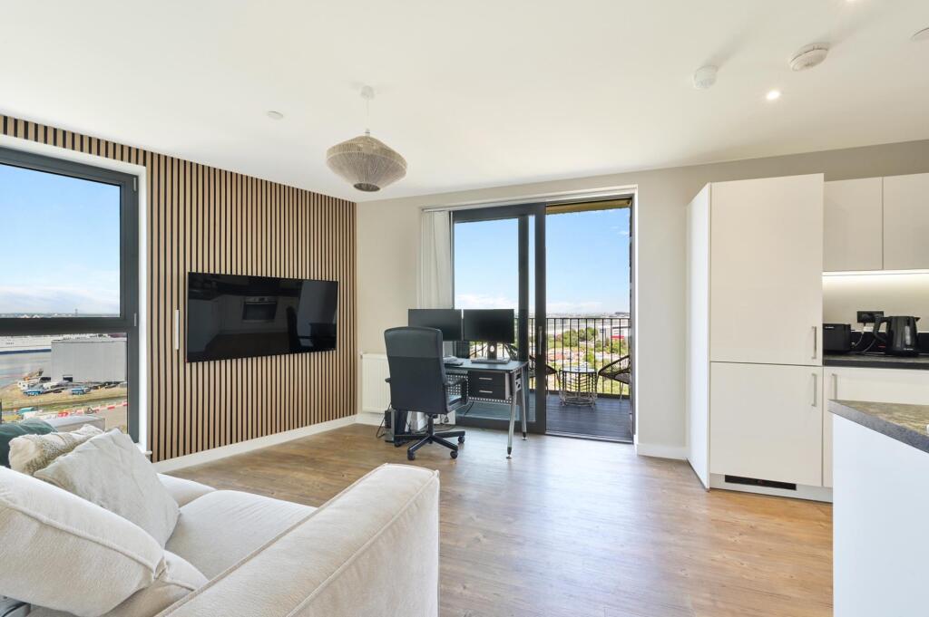 1 bed Apartment for rent in London. From JOHNS&CO - Royal Wharf