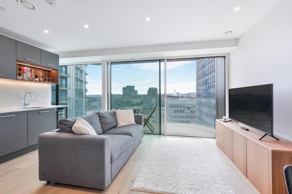 1 bed Apartment for rent in London. From JOHNS&CO - Royal Wharf