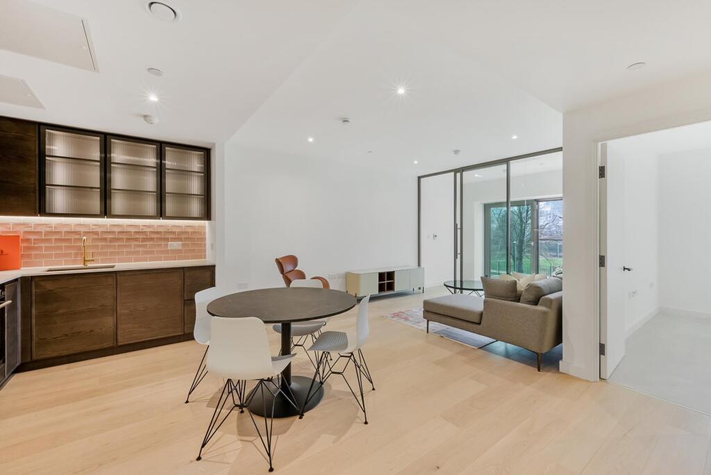 1 bed Apartment for rent in Woolwich. From JOHNS&CO - Royal Wharf 1 bed Apartment for rent in Woolwich. From JOHNS&CO - Royal Wharf