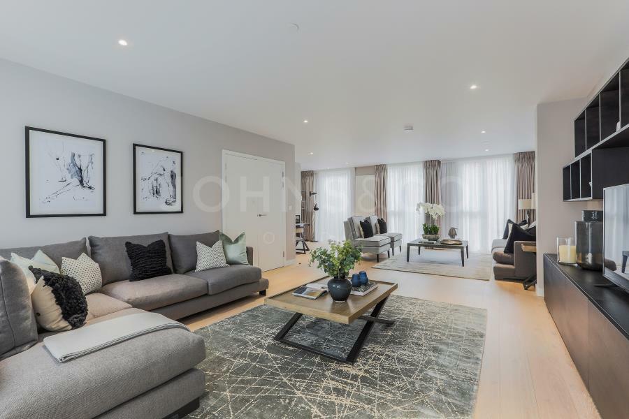 4 bed Mid Terraced House for rent in Woolwich. From JOHNS&CO - Royal Wharf