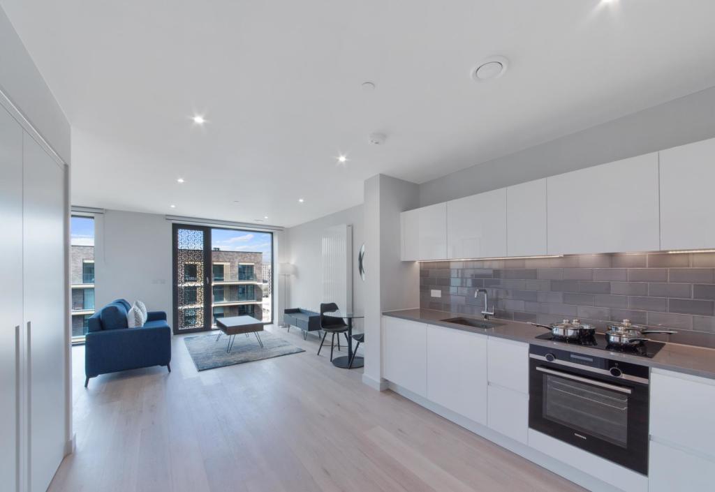 4 bed Apartment for rent in London. From JOHNS&CO - Royal Wharf