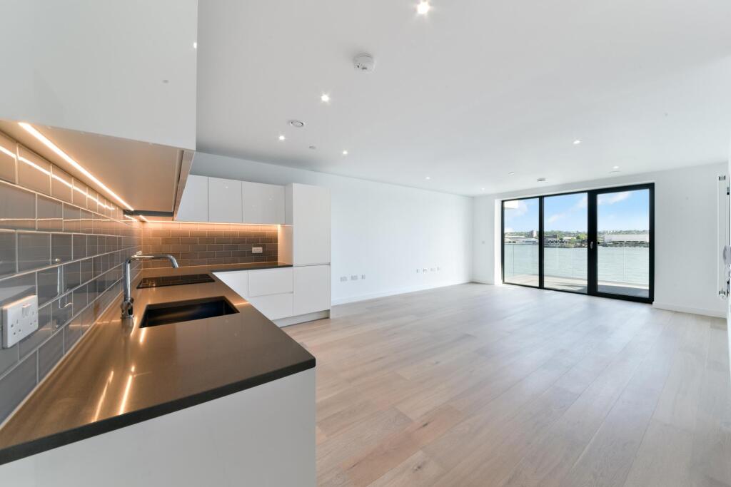 2 bed Apartment for rent in West Ham. From JOHNS&CO - Royal Wharf