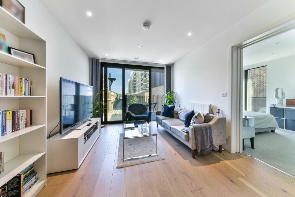 2 bed Apartment for rent in Woolwich. From JOHNS&CO - Royal Wharf