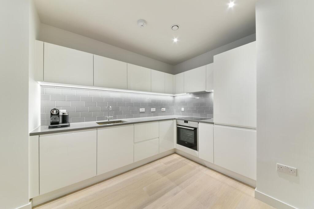 2 bed Apartment for rent in London. From JOHNS&CO - Royal Wharf