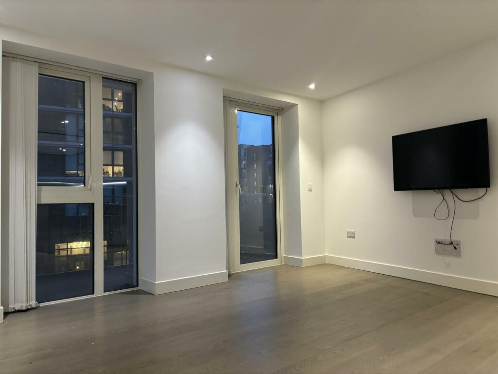 2 bed Apartment for rent in Bermondsey. From Johns & Co - Wapping