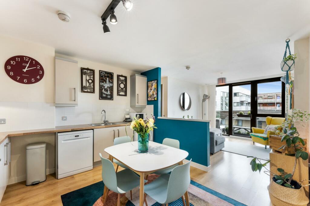 2 bed Apartment for rent in Stepney. From JOHNS&CO - Wapping 2 bed Apartment for rent in Stepney. From JOHNS&CO - Wapping