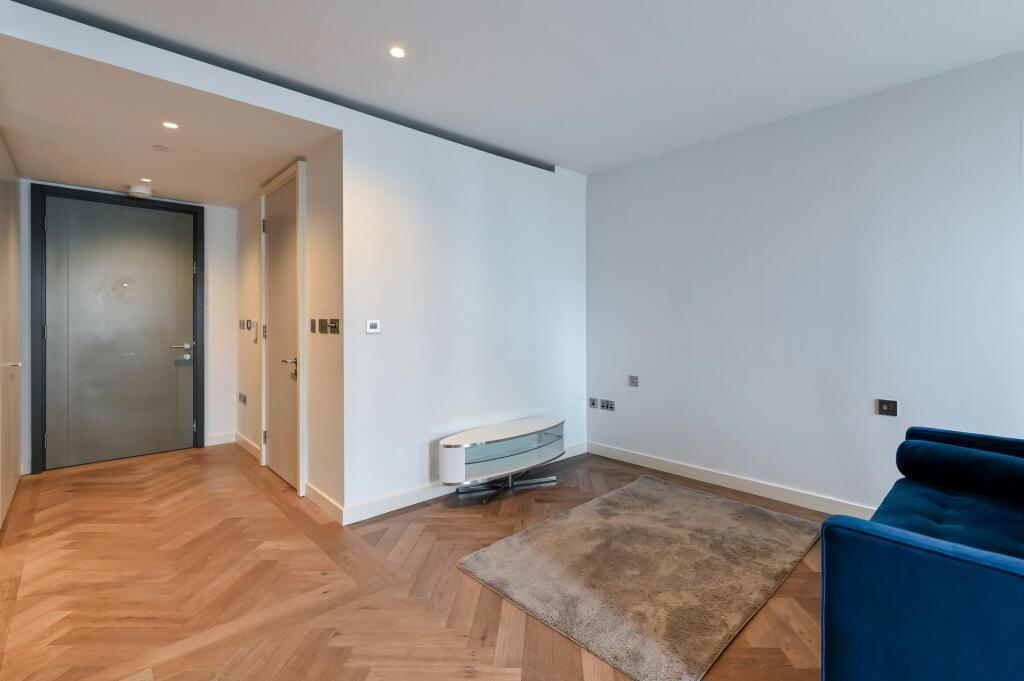4 bed 1st Floor Flat for rent in London. From JOHNS&CO - West Hampstead