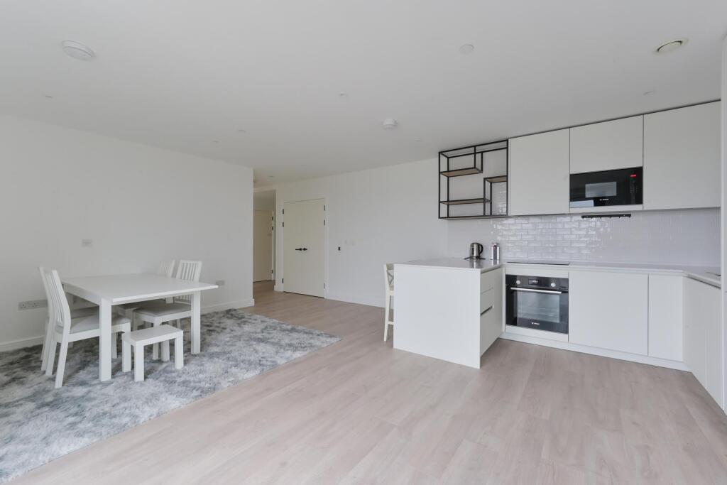 2 bed Apartment for rent in London. From JOHNS&CO - West Hampstead