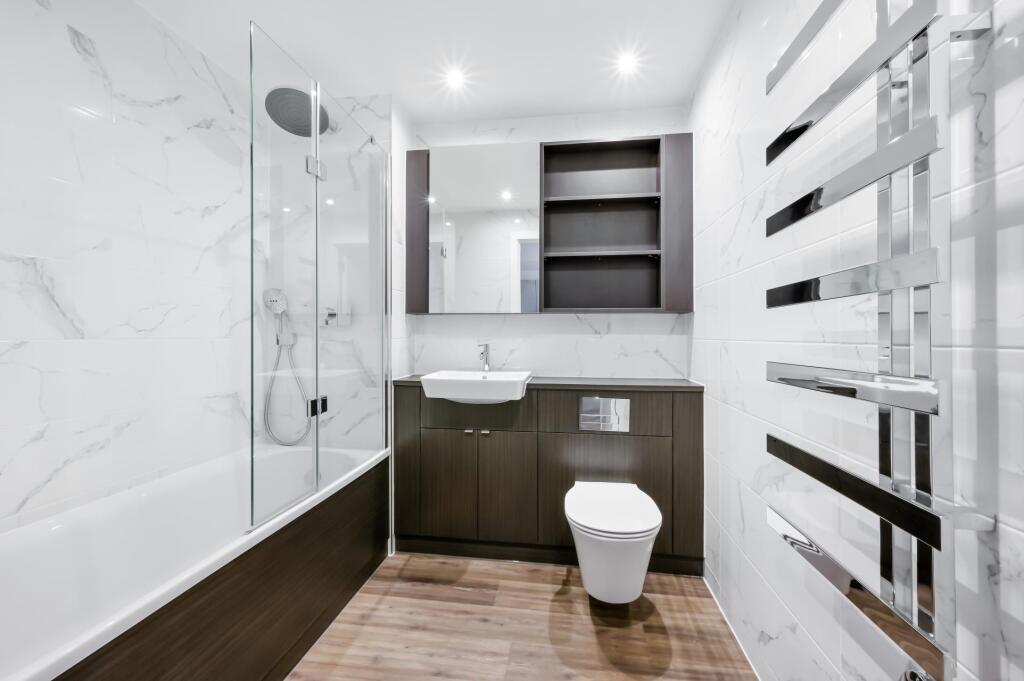 1 bed 1st Floor Flat for rent in London. From JOHNS&CO - West Hampstead