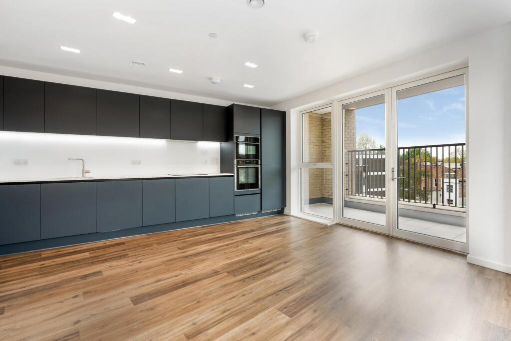 1 bed 1st Floor Flat for rent in London. From JOHNS&CO - West Hampstead