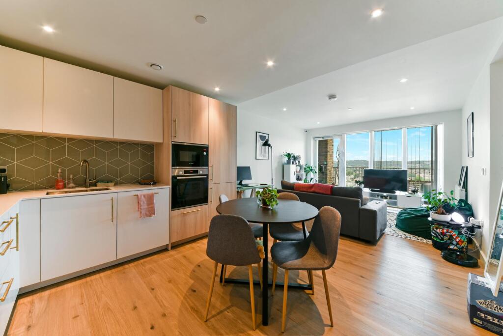 1 bed Apartment for rent in Hornsey. From JOHNS&CO - West Hampstead
